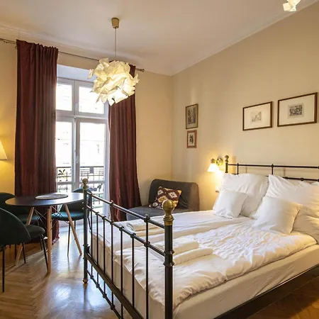 Apartment Plac Matejki By Noah Krakau