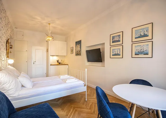 Plac Matejki By Noah Cracovia