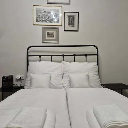 Plac Matejki By Noah Cracovia